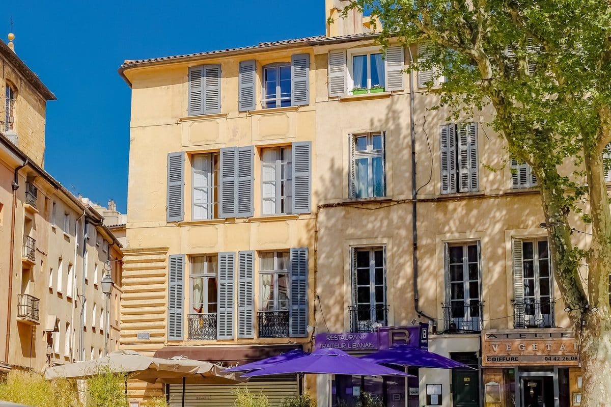 Quels sont les meilleurs quartiers où acheter à AixenProvence ? Maisonea