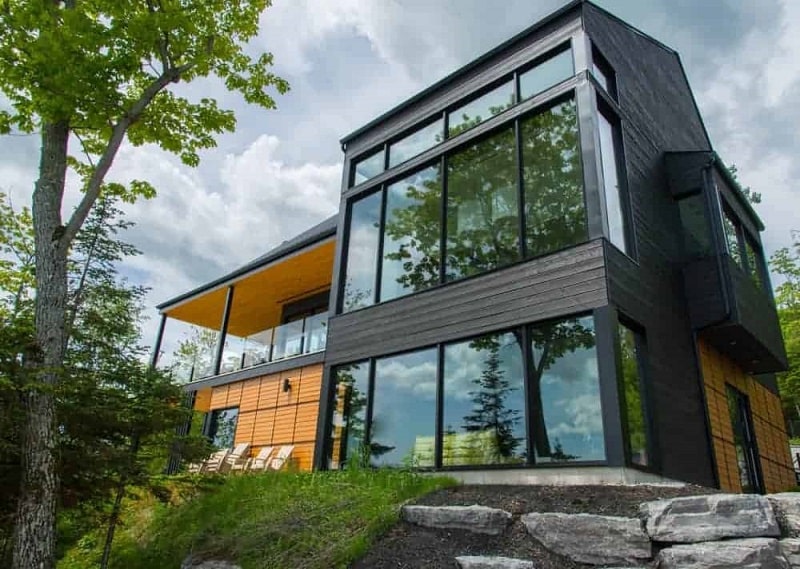 Faire construire sa maison en bois À qui faire appel