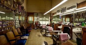 Un salon de coiffure