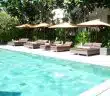 Les avantages des abris de piscine plats et extra plats