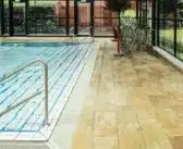 Pourquoi choisir un carrelage pour piscine moderne pour embellir votre environnement extérieur ?