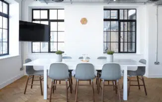 Quels pieds choisir pour une table de salle à manger ?