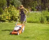 Tondeuse qui n’avance pas : d’où vient le problème ?
