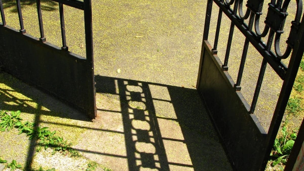 Un portail pour votre maison en Charente : une solution de sécurité et d'esthétique